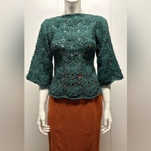 VTG bell sleeve crochet top